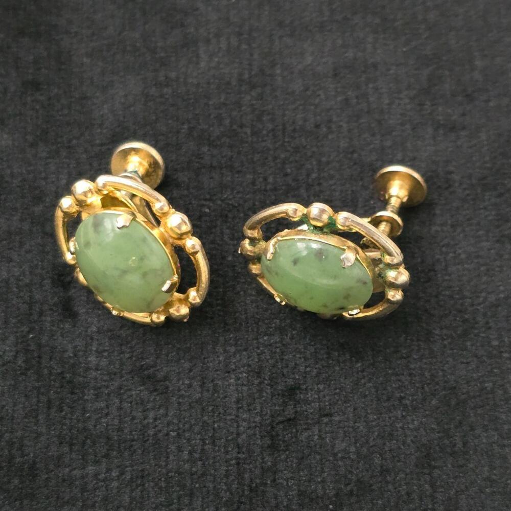 Vintage jade earrings screwback gold